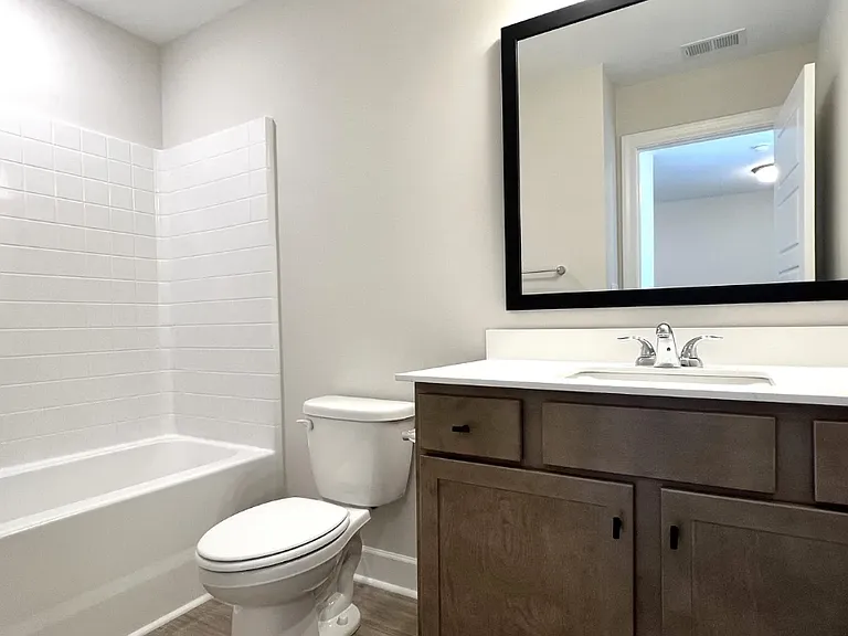 207 Taylor Woods Ct #1 — Photo 9