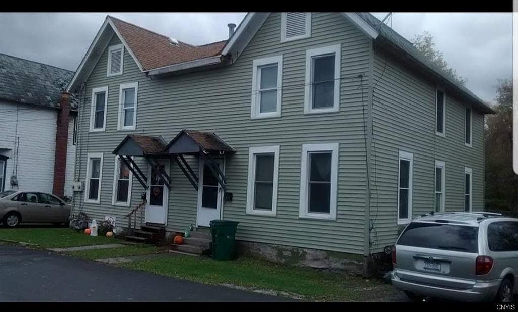 418 Maple Ave Watertown Ny 13601 Zillow