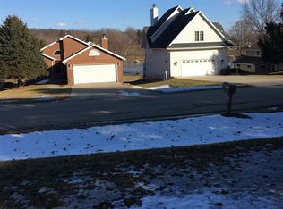 2335 Breckenboro Dr, Davis, IL