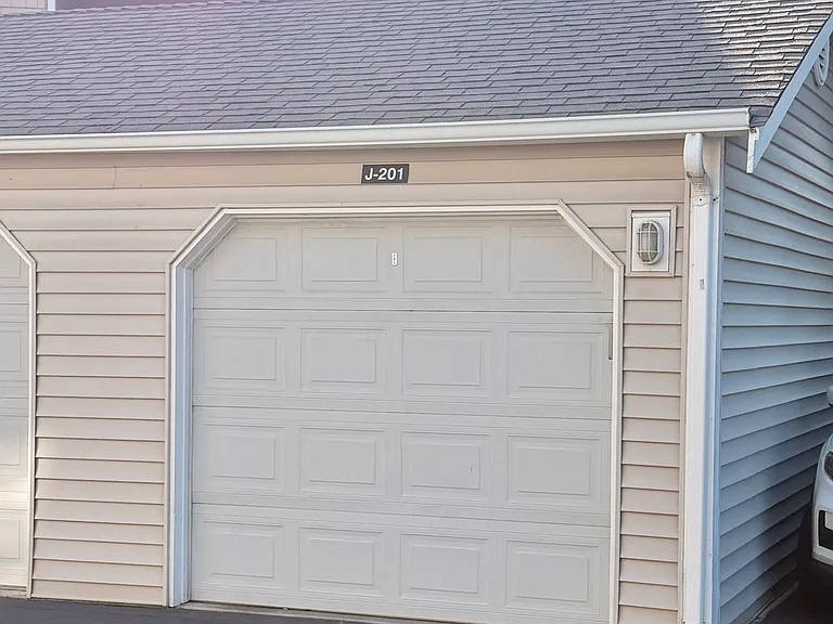 5400 Harbour Pointe Blvd #J201 — Photo 4