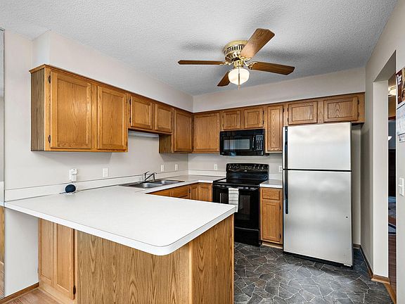 5th image of 6213 Magda Dr