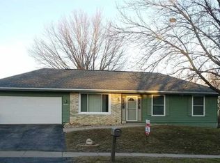 4300 Orchard Dr NW, Cedar Rapids, IA 52405