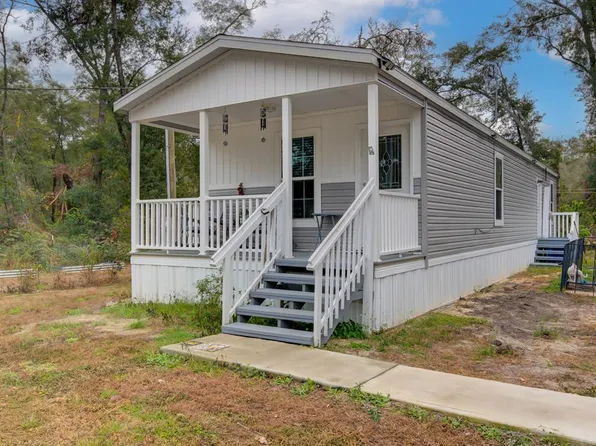262 Pine Dr, Bronson, FL 32621