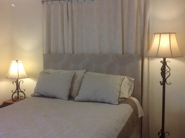 Back bedroom
