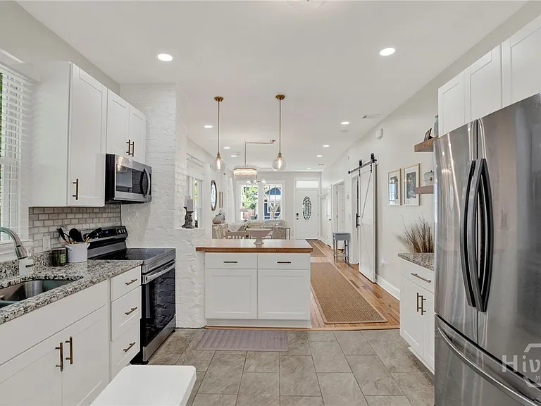 809 E Bolton St — Photo 18