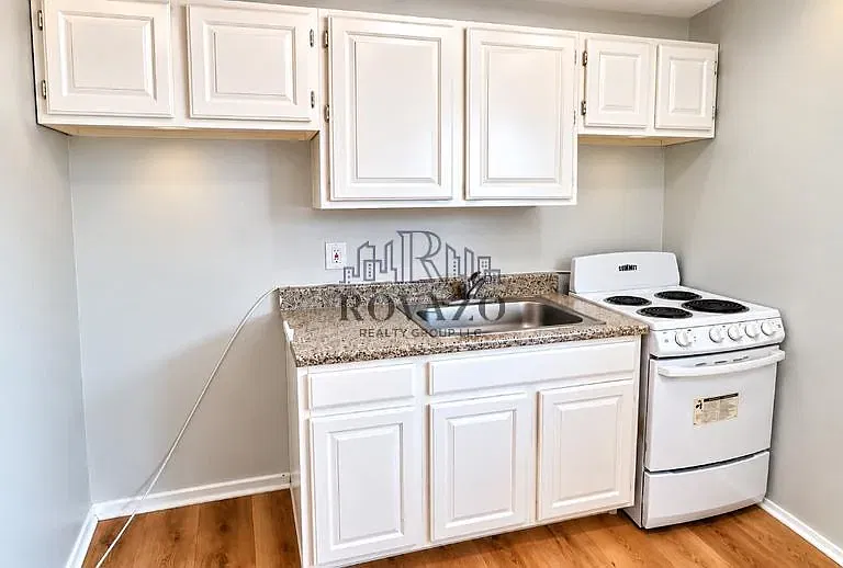 387 Stuyvesant Ave #7