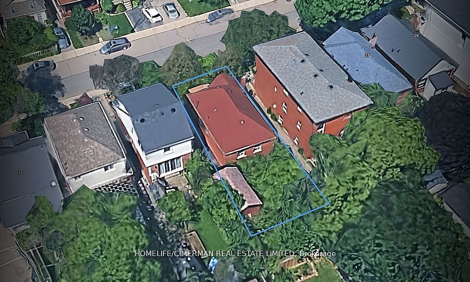 2nd image of 21 17th St