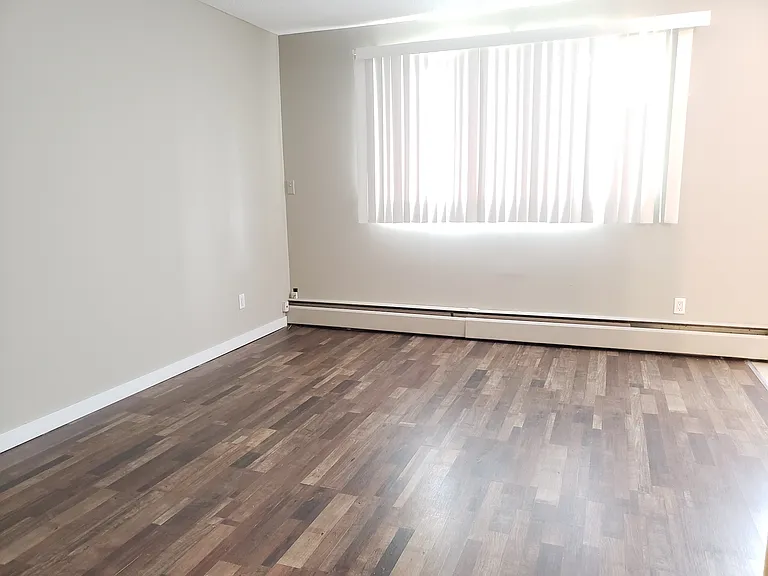 9415 94th Ave — Photo 10