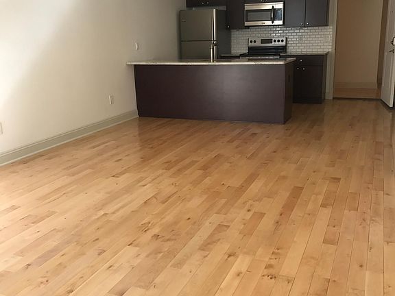 3rd image of 121 New St Unit 5B
