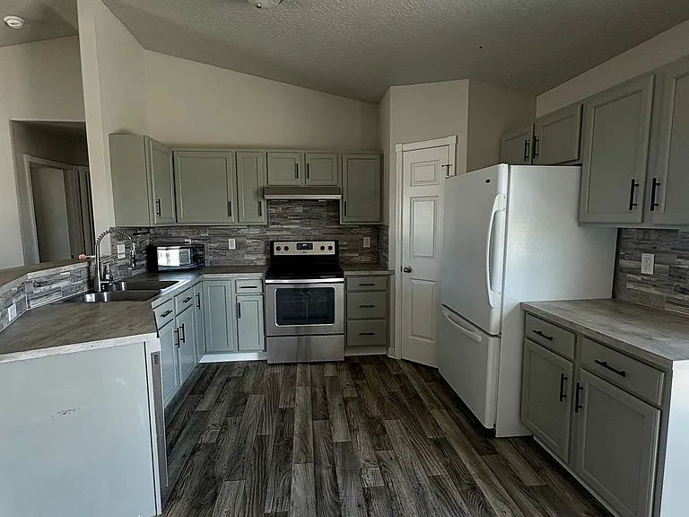24489 Cascara Ct — Photo 3
