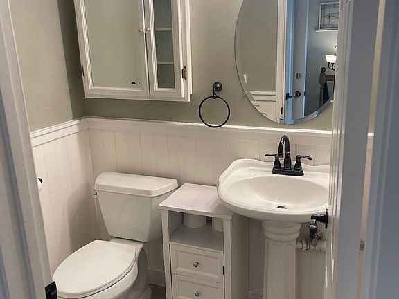 4th image of 2700 Melendy Dr APT 5