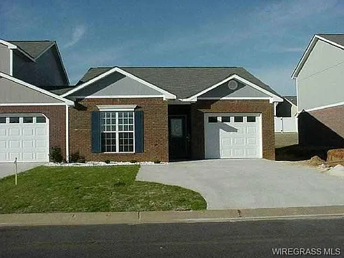 209 Camden Dr Photo 1