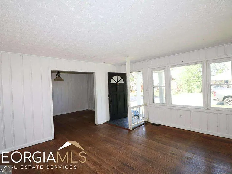 15 Watson Dr — Photo 6