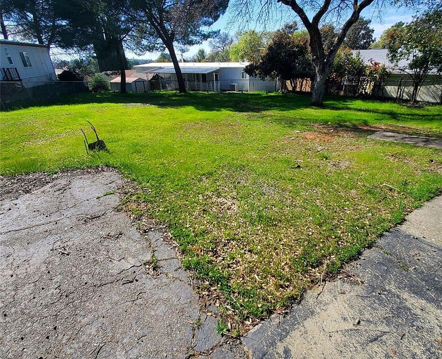 1st image of 5162 Royal Oaks Dr #12