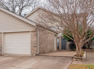 1420 Palmnold Cir E, Fort Worth, TX 76120