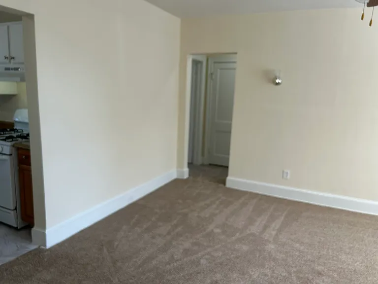 Park Manor — Photo 13