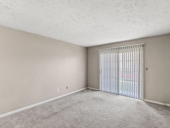 3rd image of 1598 Martha Ct APT 4
