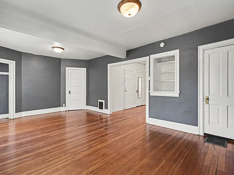 1428 N Lafayette St — Photo 5