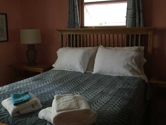 Bedrms nestled in the trees