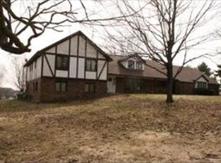 9309 Easton View Ln, Rockford, IL 61107