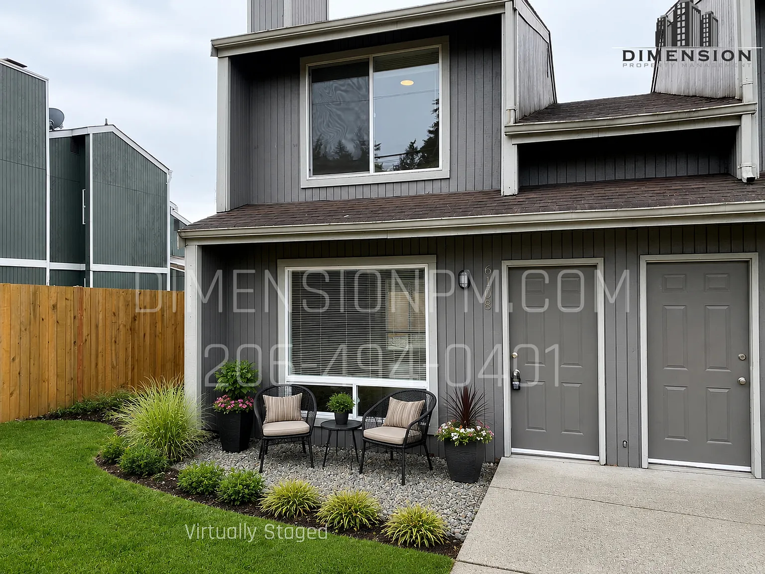 Stunning Renovated 2BR/1.5BA Duplex with Attached Garage — Photo 4