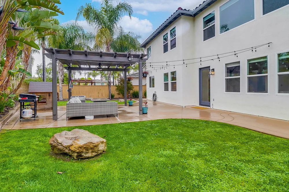 5 bed, 3058 sqft, $8,500 — Photo 4