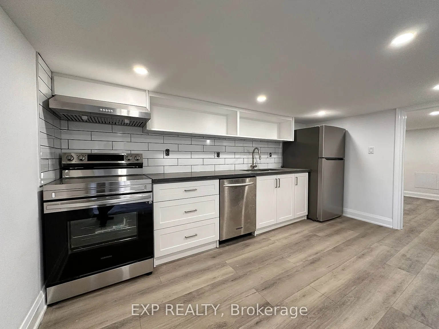 2 bed, $2,200 — Photo 1