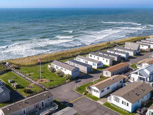 100 Deforest Rd Unit 14, Montauk, NY 11954