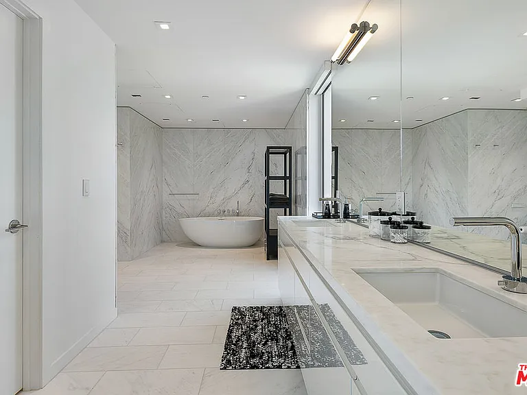 9000 W 3rd St #204 — Photo 11