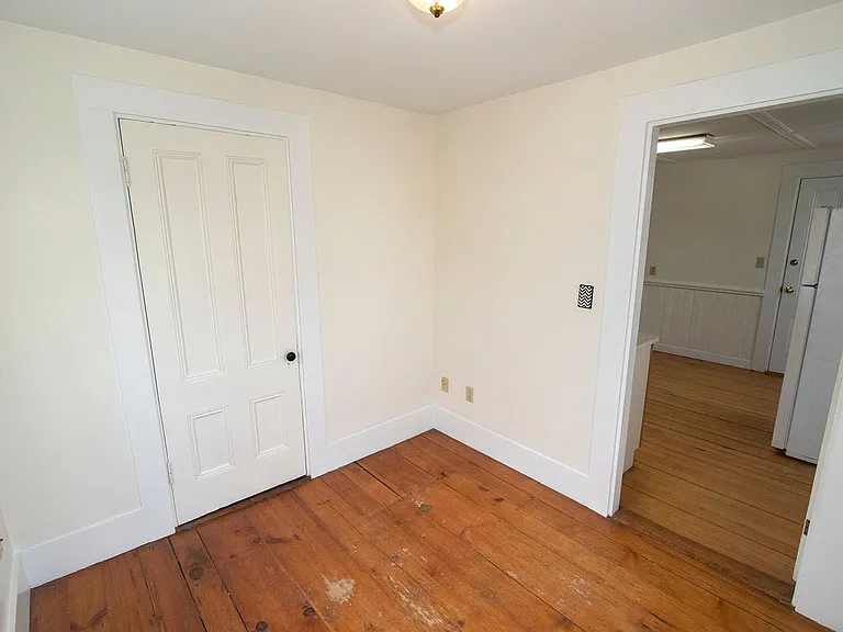 19 FIRST — Photo 29