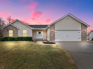 54 Joey Ct, Troy, MO 63379