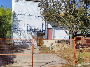 30 Irvington Cres, Toronto, ON M2N2Z1