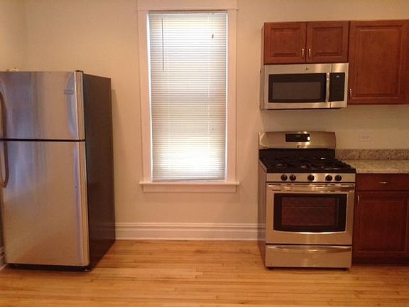 2nd image of 2823 N Christiana Ave APT 2