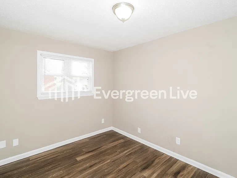 4053 Chippewa Rd — Photo 11