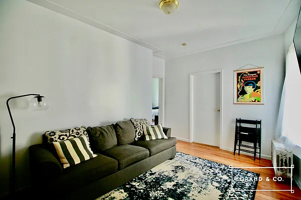 Rented by Grand & Co. | media 25