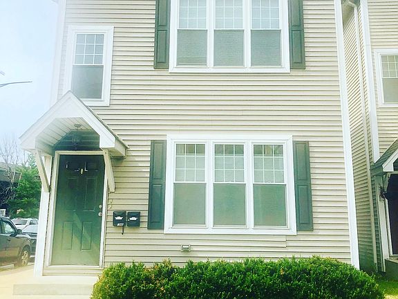 2nd image of 1948 S Canalport Ave Unit 1