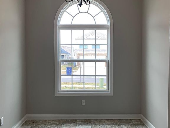 4th image of 3408 Sweet Clover Ln