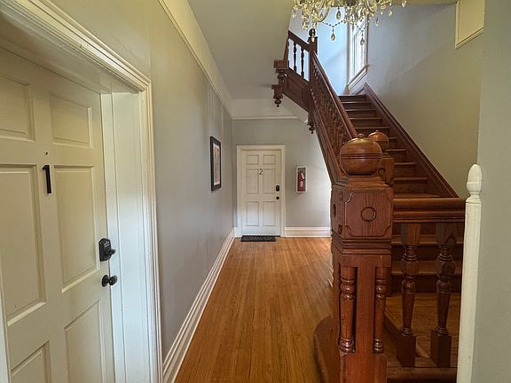 2nd image of 620 Rock St APT 3