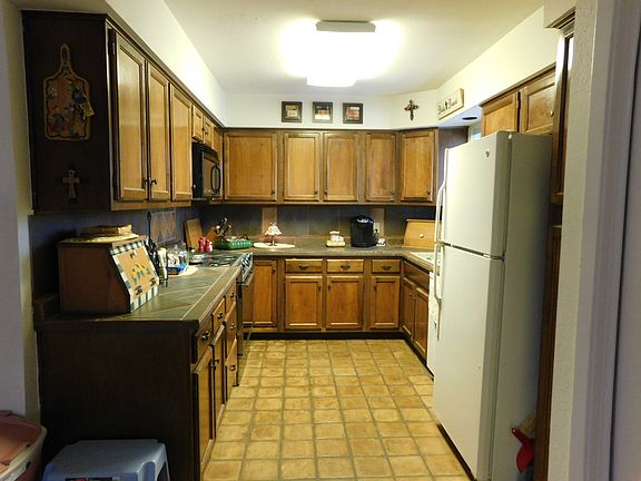 4th image of 3602 Gemini Dr