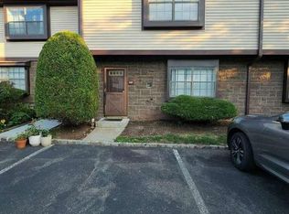 5607 Hana Rd, Edison, NJ 08817