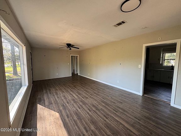 3rd image of 130 Cedars Of Lebanon Rd