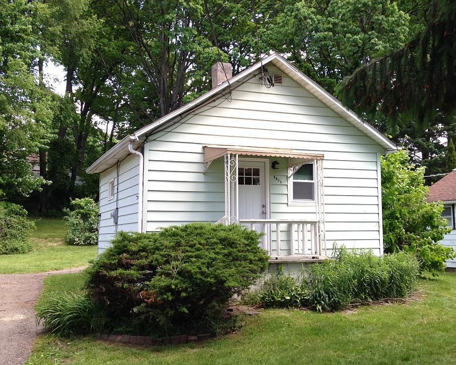 1st image of 3105 Robins St Unit 2