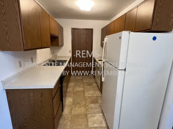 564 East Slifer Street, 564 E Slifer St #14, Portage, WI 53901