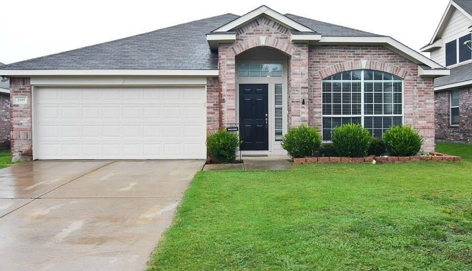 1st image of 2105 Lilac Cir