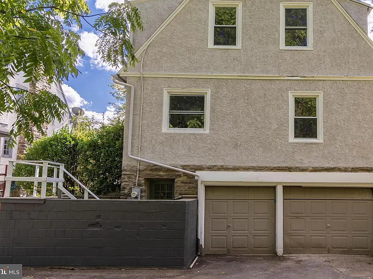 541 E Church Rd — Photo 39