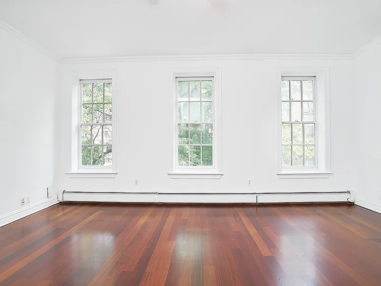 353 E 19th St #3 — Photo 7