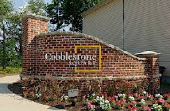 Cobblestone Square