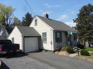 2 Herbert Rd, Rensselaer, NY 12144