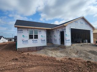 2080 White Dove Ln, Kaukauna, WI 54130