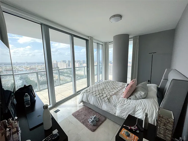 17001 Collins Ave #3008 — Photo 31